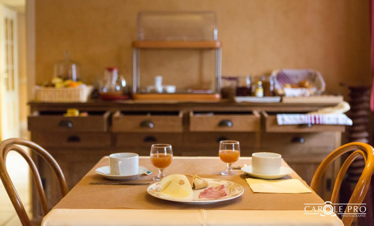 Hotel-Restaurant De La Paix Saint-Palais  المظهر الخارجي الصورة